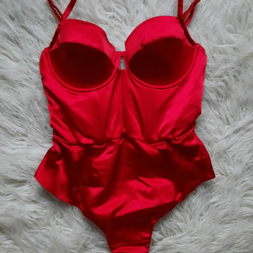 Studio pia petra scarlet AW21 size 5